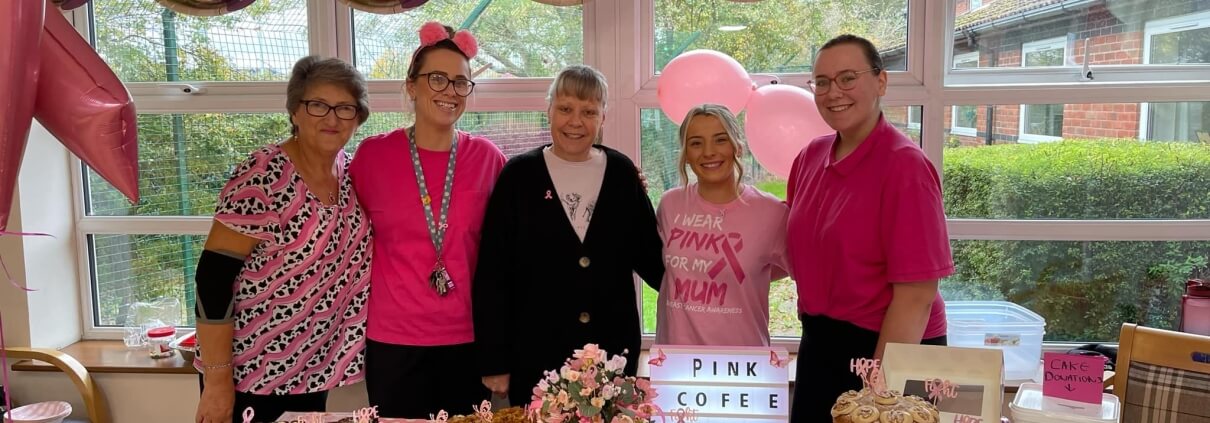 L-R Maureen Hewitt, Lisa Priddice, Tracy Wegg, Chloe Wegg and Madison Davis